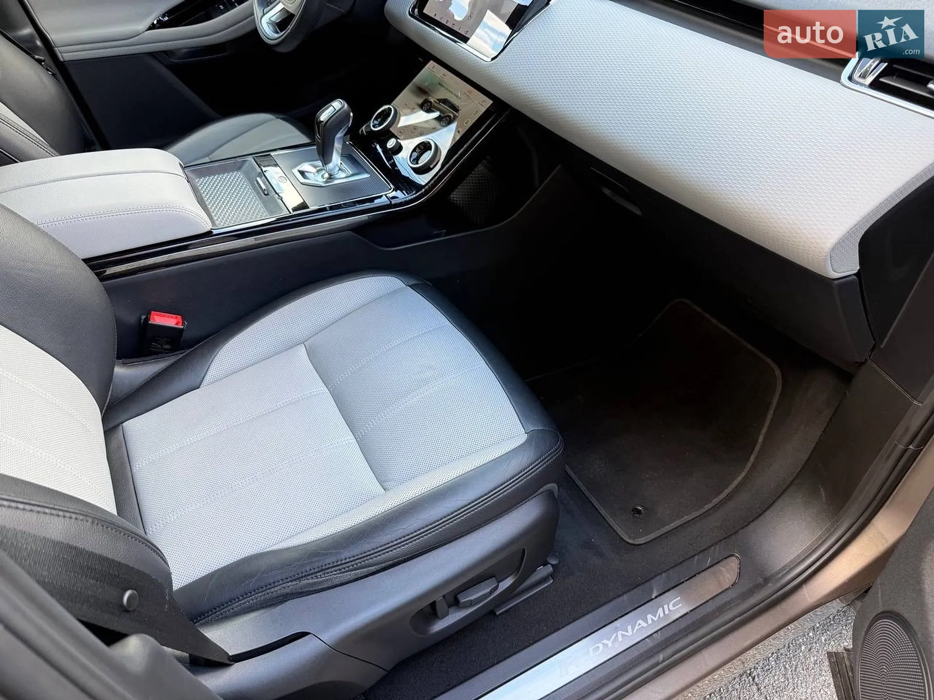 2020 Land Rover Range Rover Evoque - мініатюра 23