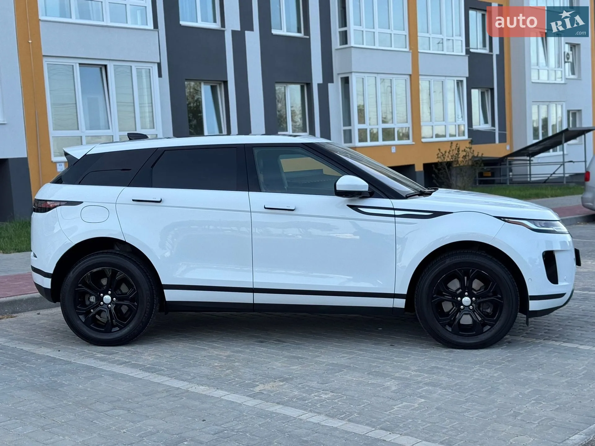 2021 Land Rover Range Rover Evoque - мініатюра 12