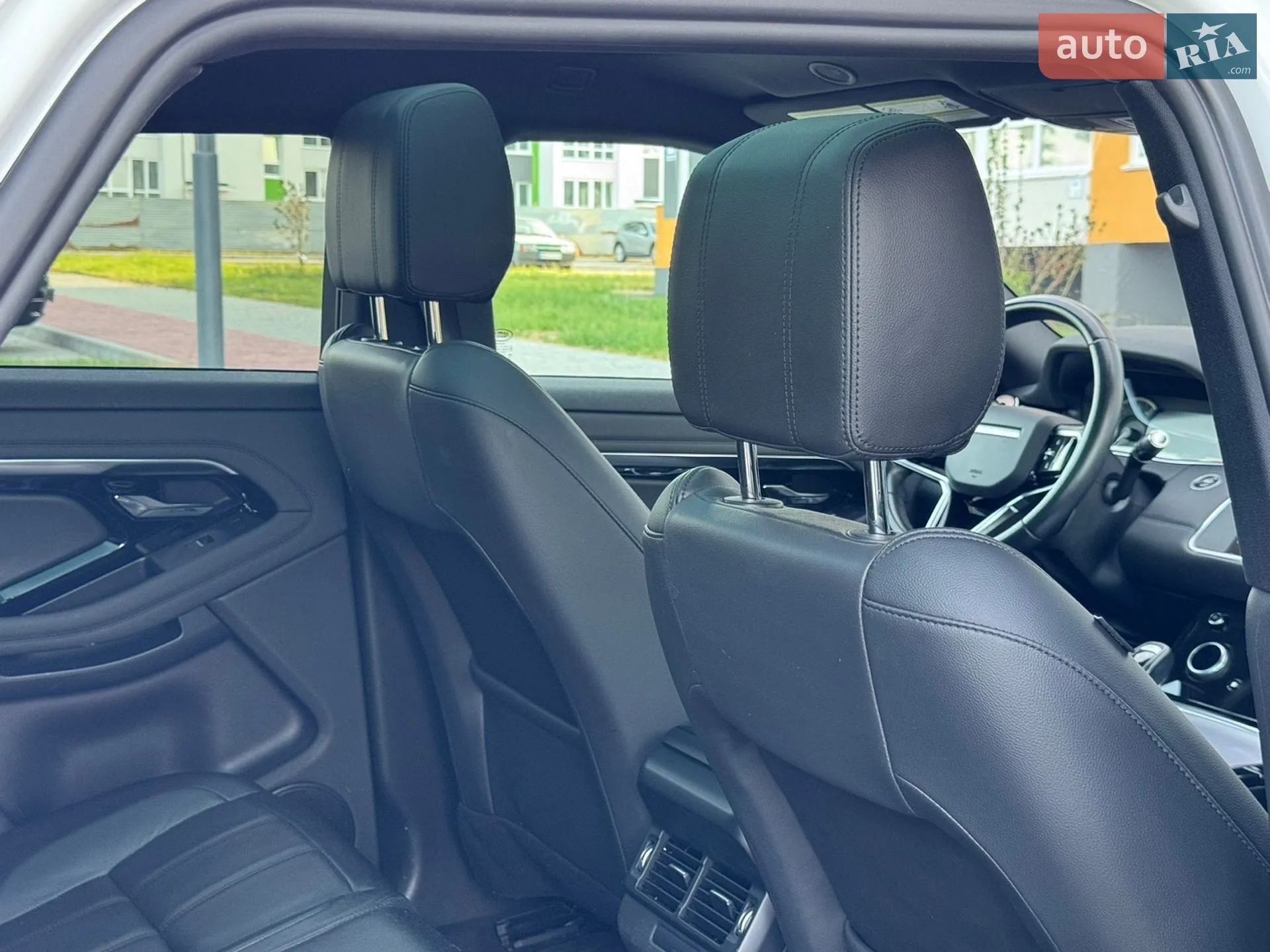 2021 Land Rover Range Rover Evoque - мініатюра 31