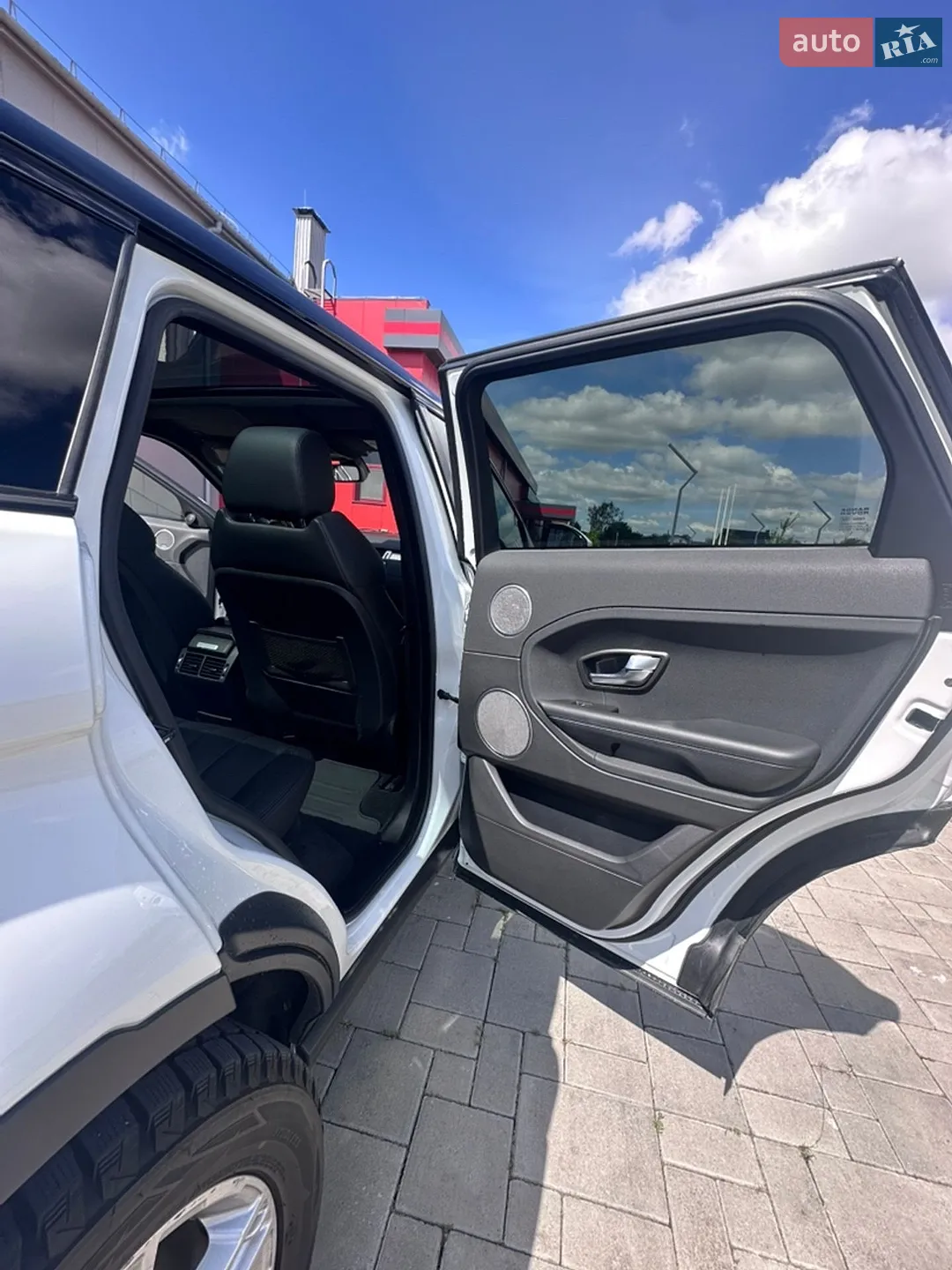 2015 Land Rover Range Rover Evoque - мініатюра 16
