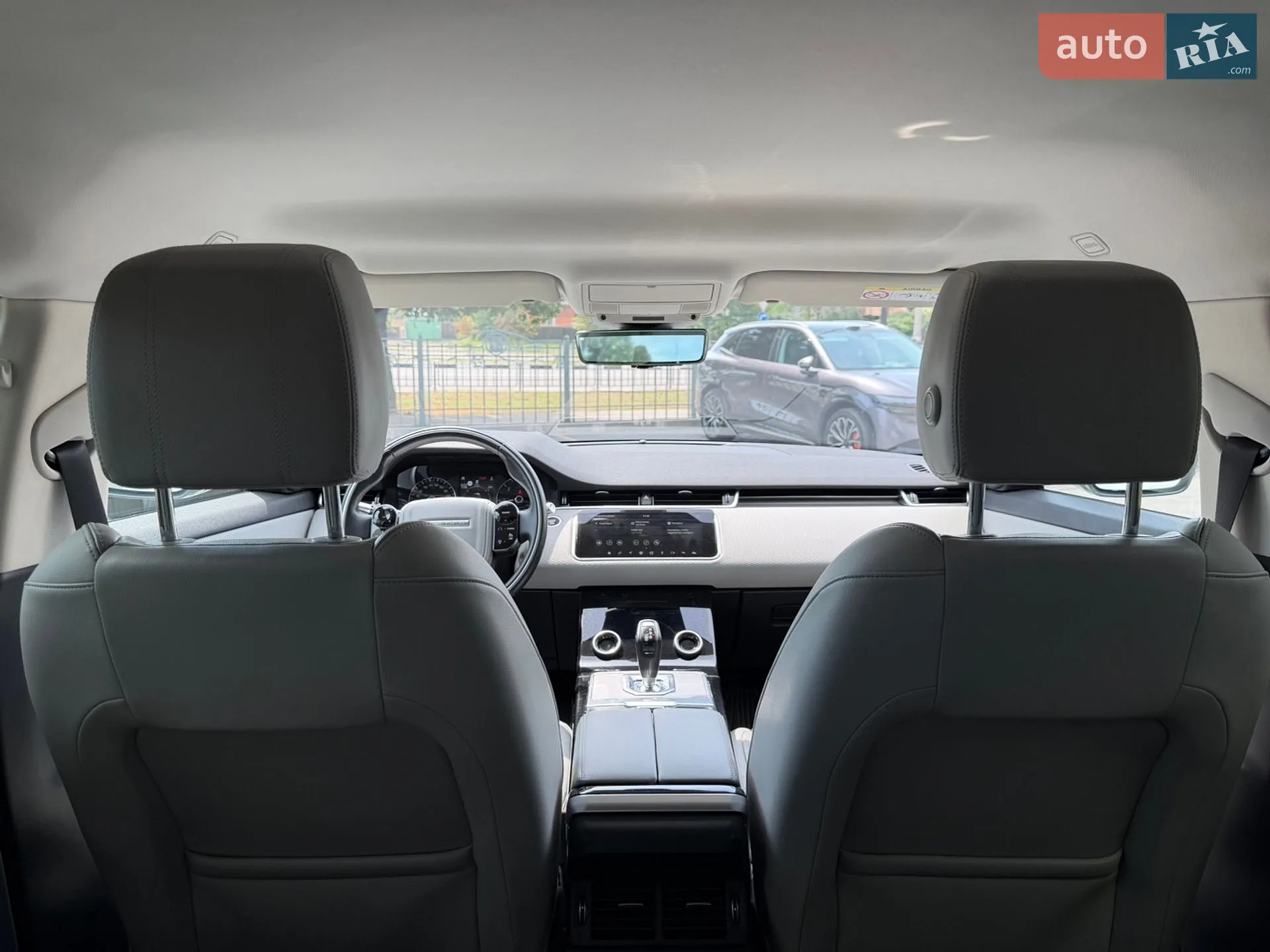 2019 Land Rover Range Rover Evoque - мініатюра 27