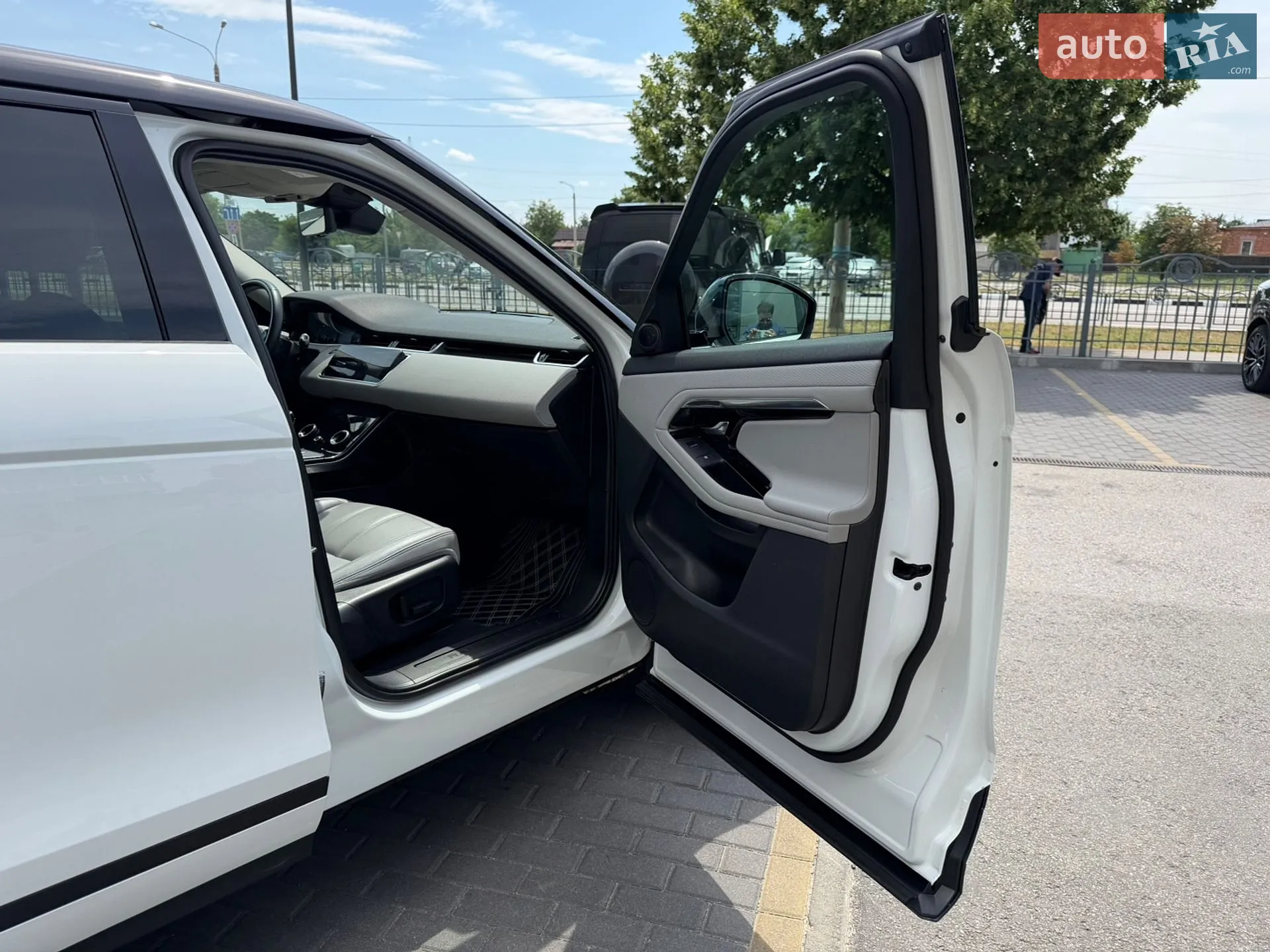 2019 Land Rover Range Rover Evoque - мініатюра 33