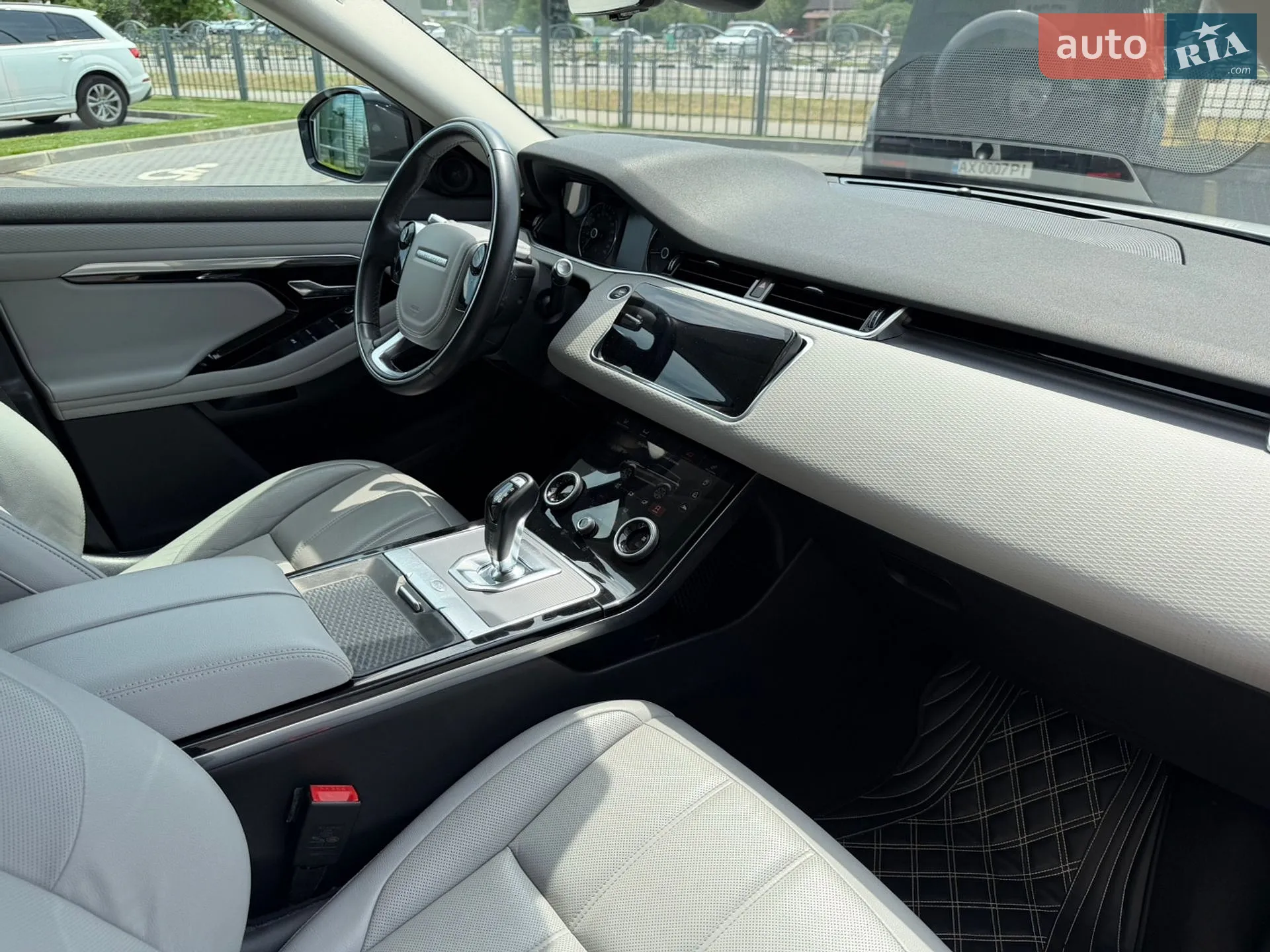 2019 Land Rover Range Rover Evoque - мініатюра 35