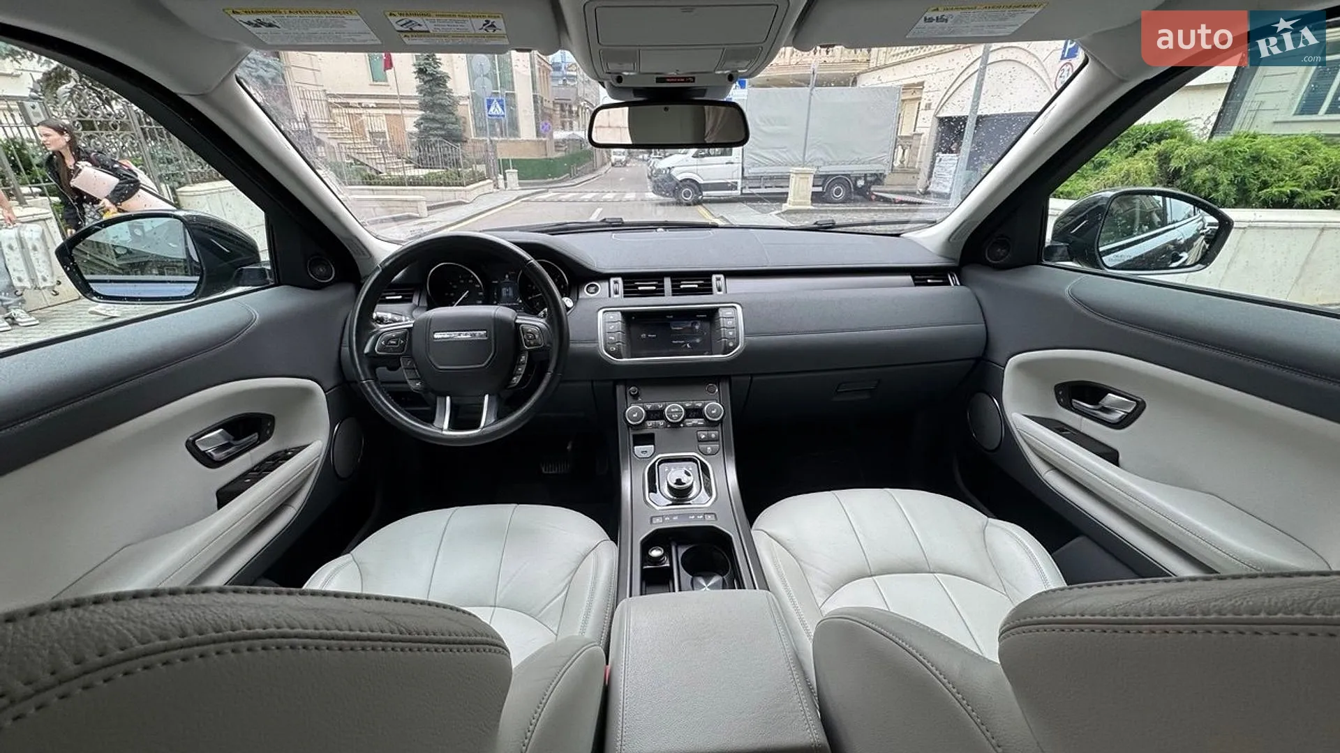 2018 Land Rover Range Rover Evoque - мініатюра 27