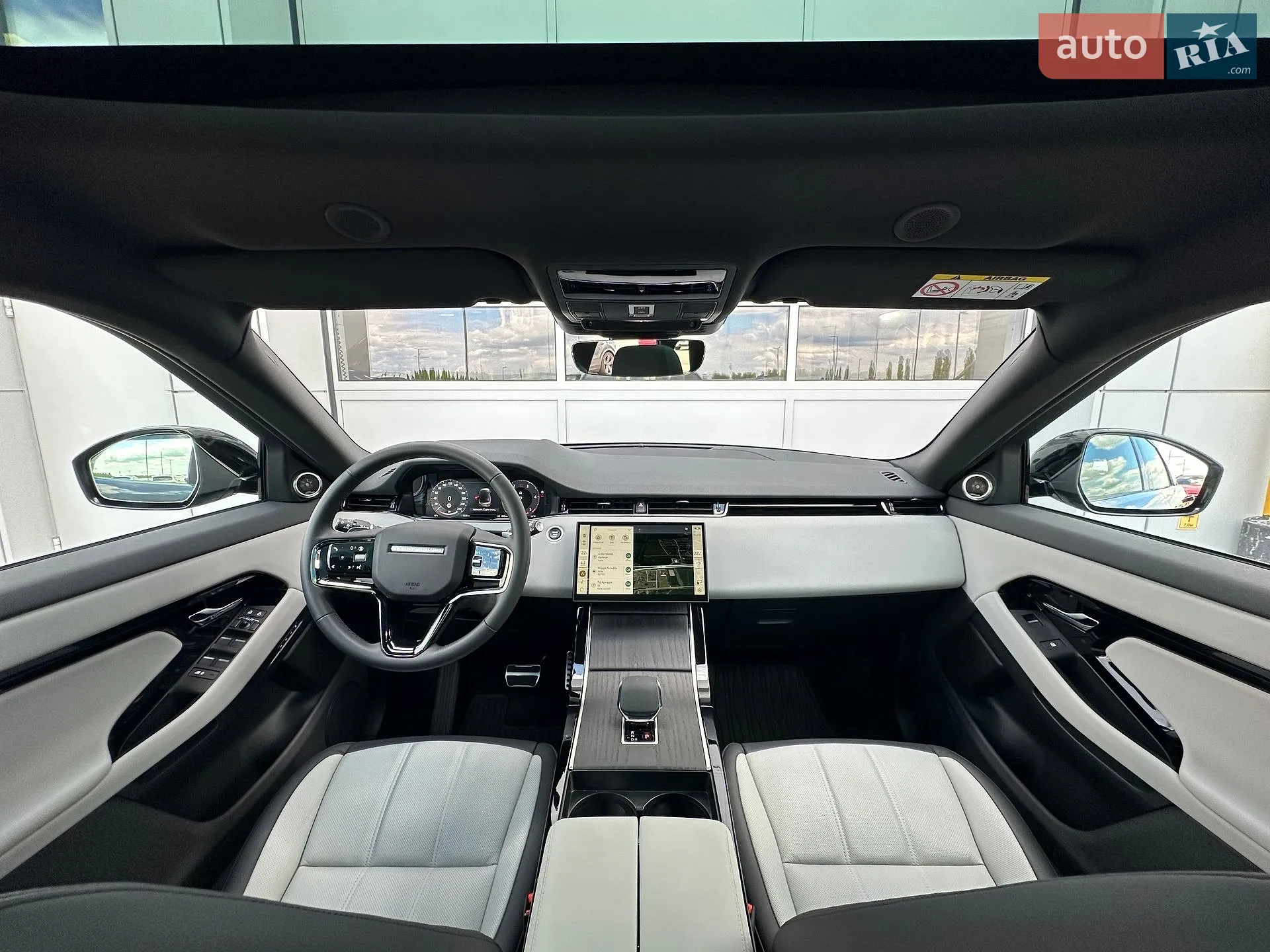 2025 Land Rover Range Rover Evoque - мініатюра 25