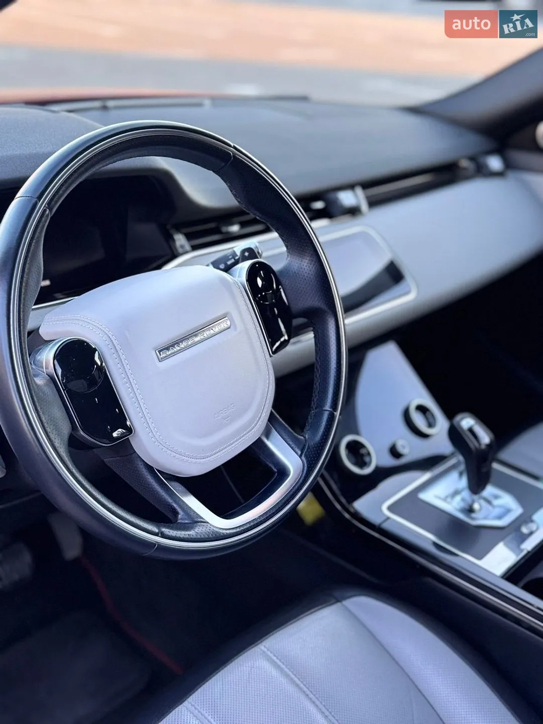 2019 Land Rover Range Rover Evoque - мініатюра 8