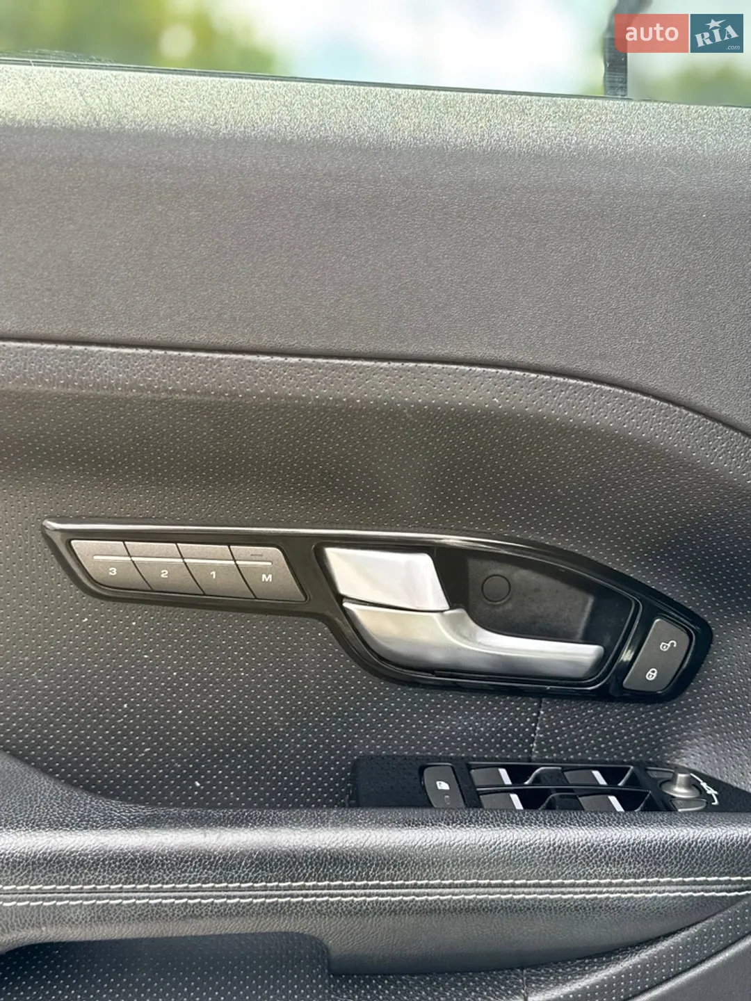 2015 Land Rover Range Rover Evoque - мініатюра 17