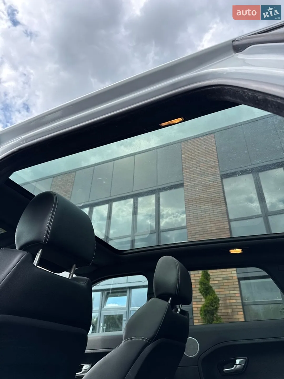 2015 Land Rover Range Rover Evoque - мініатюра 23