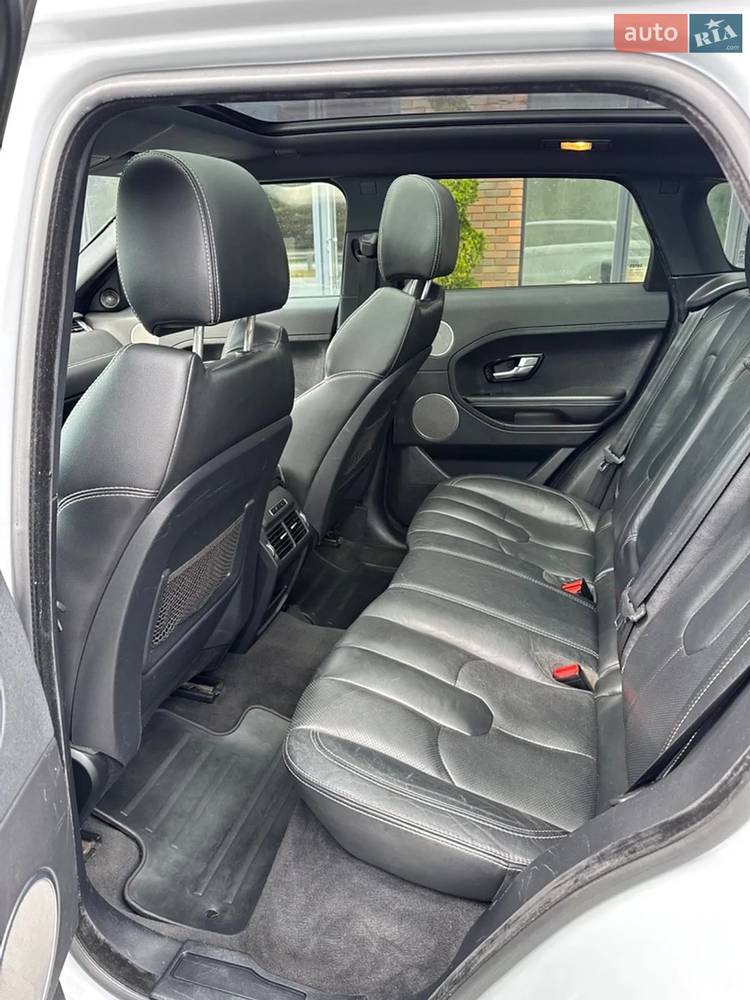 2015 Land Rover Range Rover Evoque - мініатюра 25