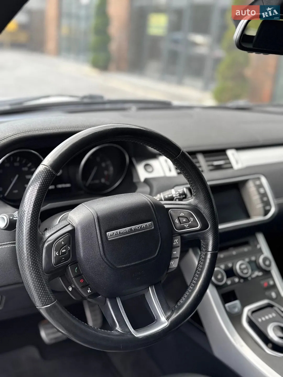 2015 Land Rover Range Rover Evoque - мініатюра 30