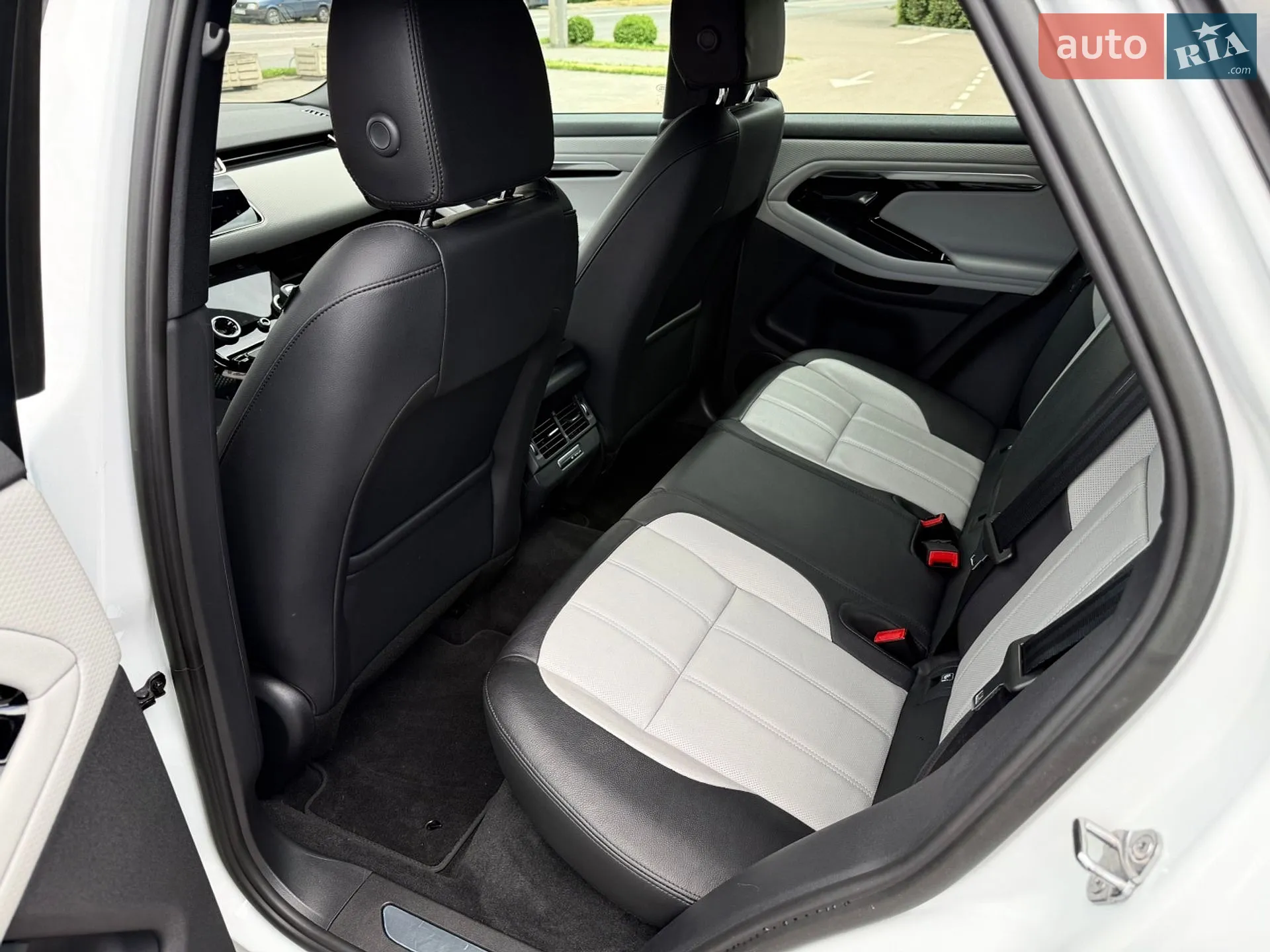 2023 Land Rover Range Rover Evoque - мініатюра 15