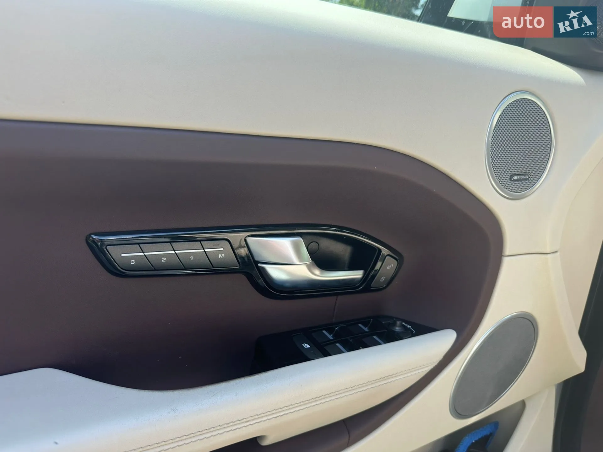 2012 Land Rover Range Rover Evoque - мініатюра 19