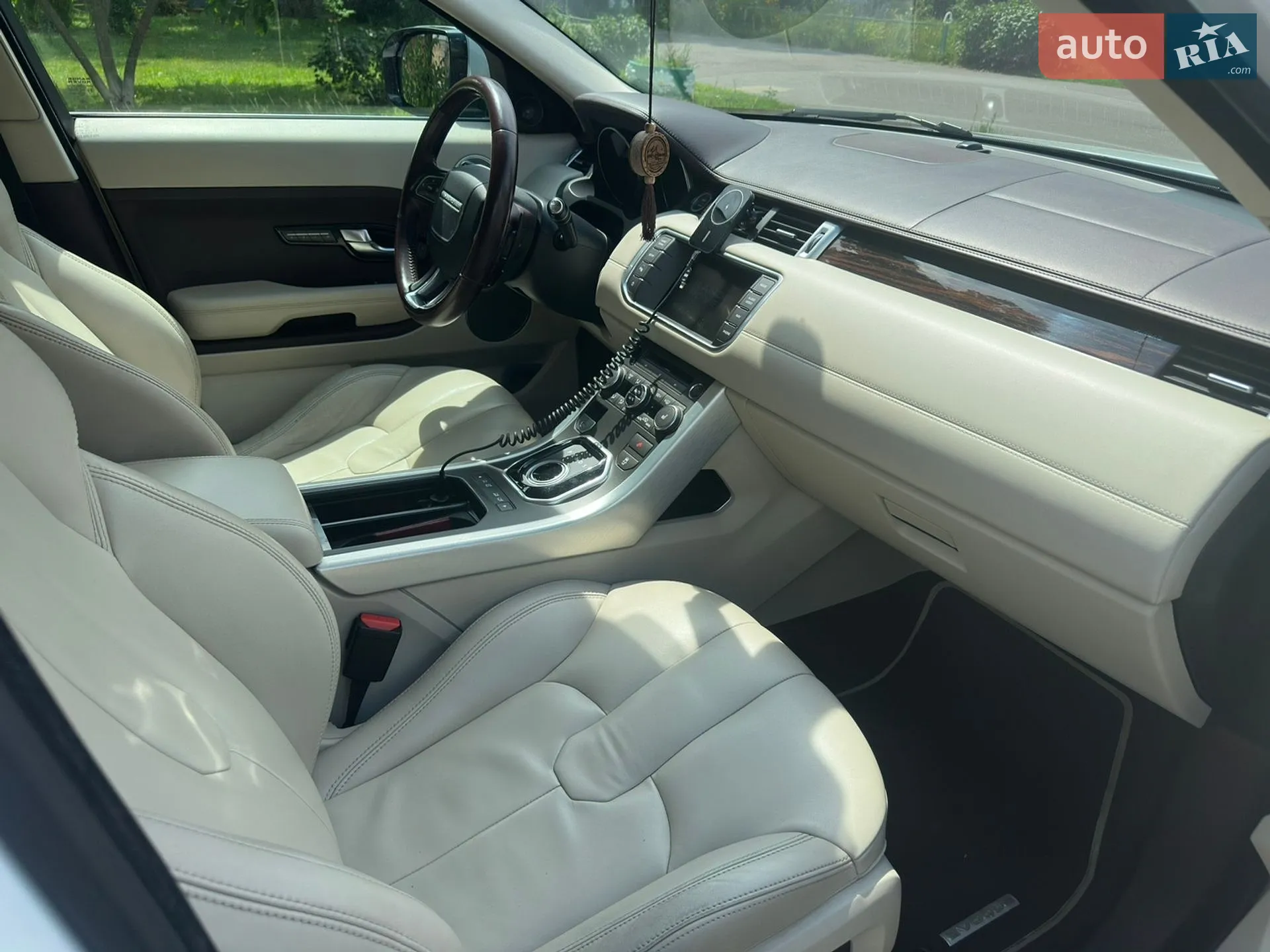 2012 Land Rover Range Rover Evoque - мініатюра 23