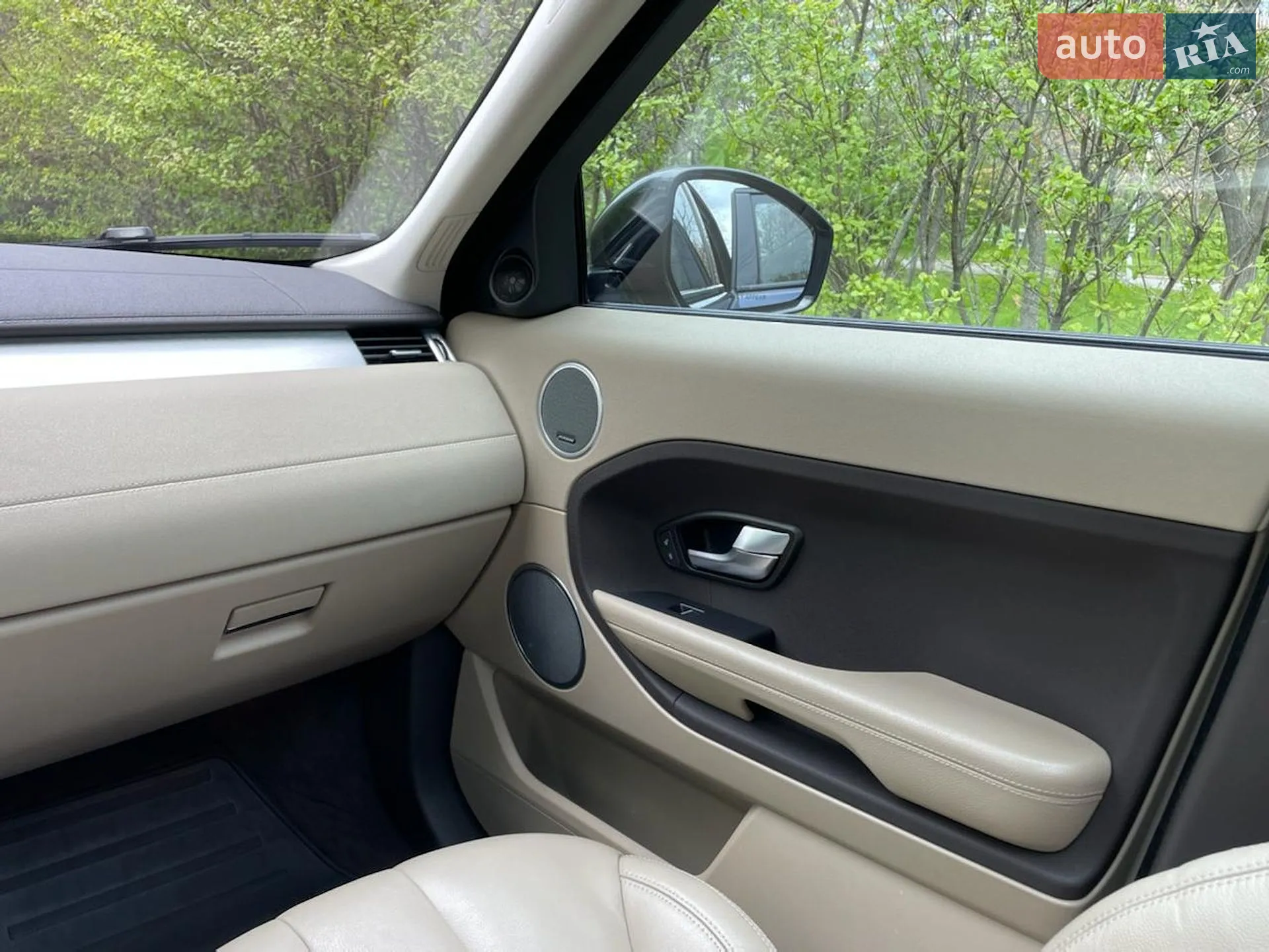 2015 Land Rover Range Rover Evoque - мініатюра 12