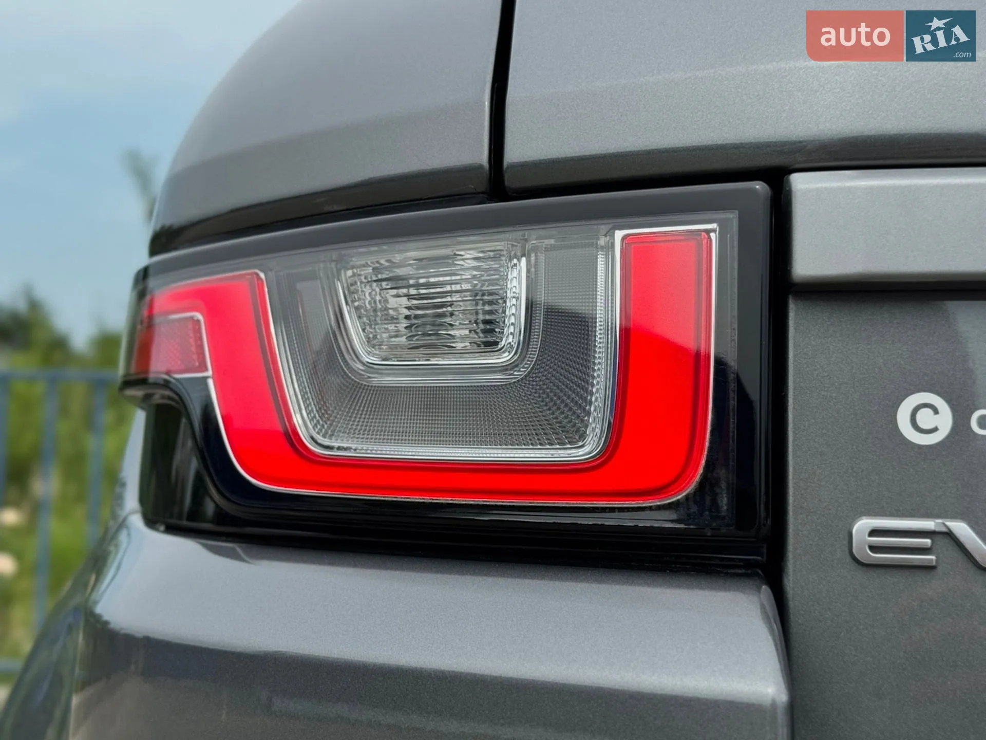 2019 Land Rover Range Rover Evoque - мініатюра 28