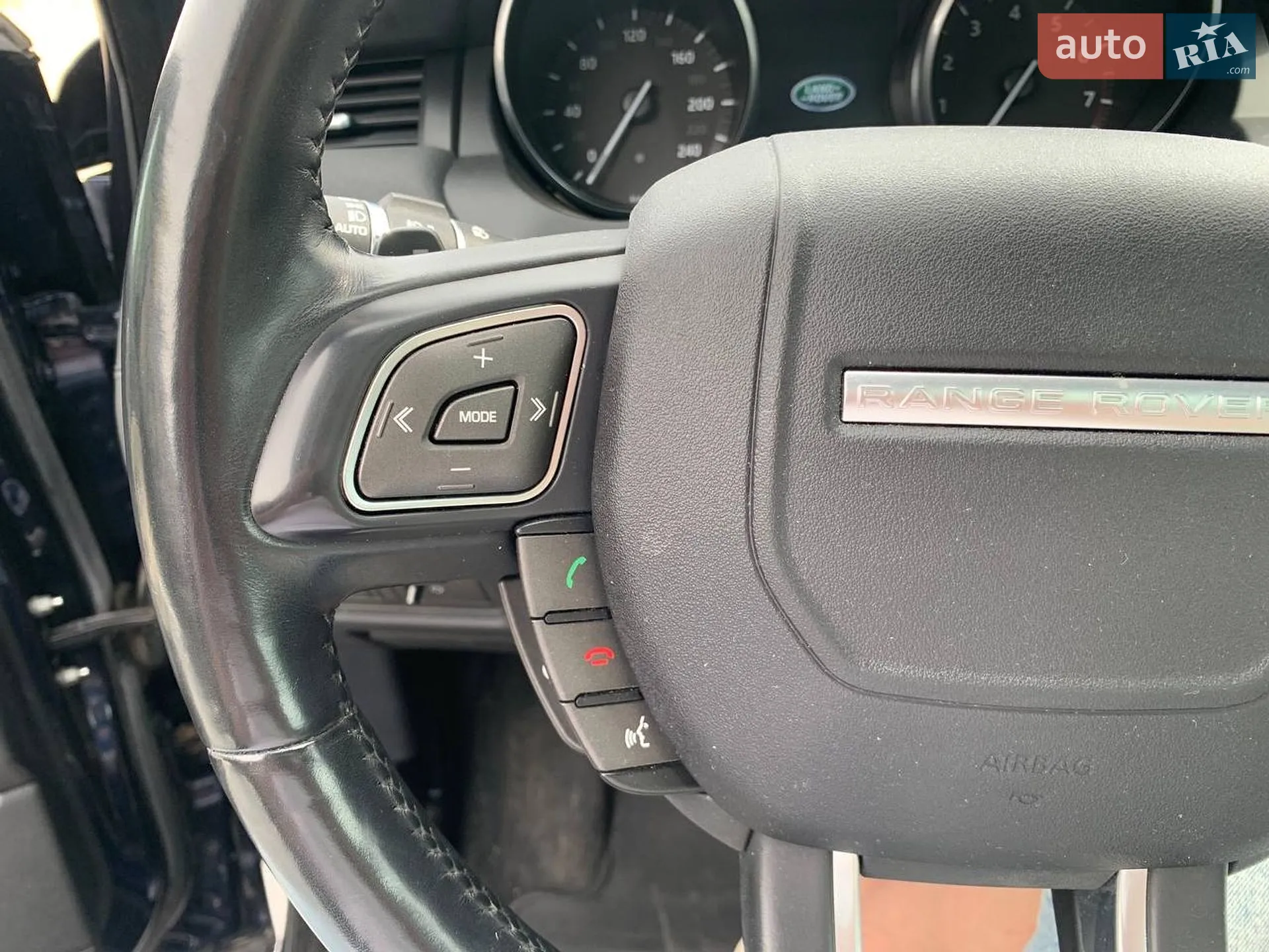 2016 Land Rover Range Rover Evoque - мініатюра 42