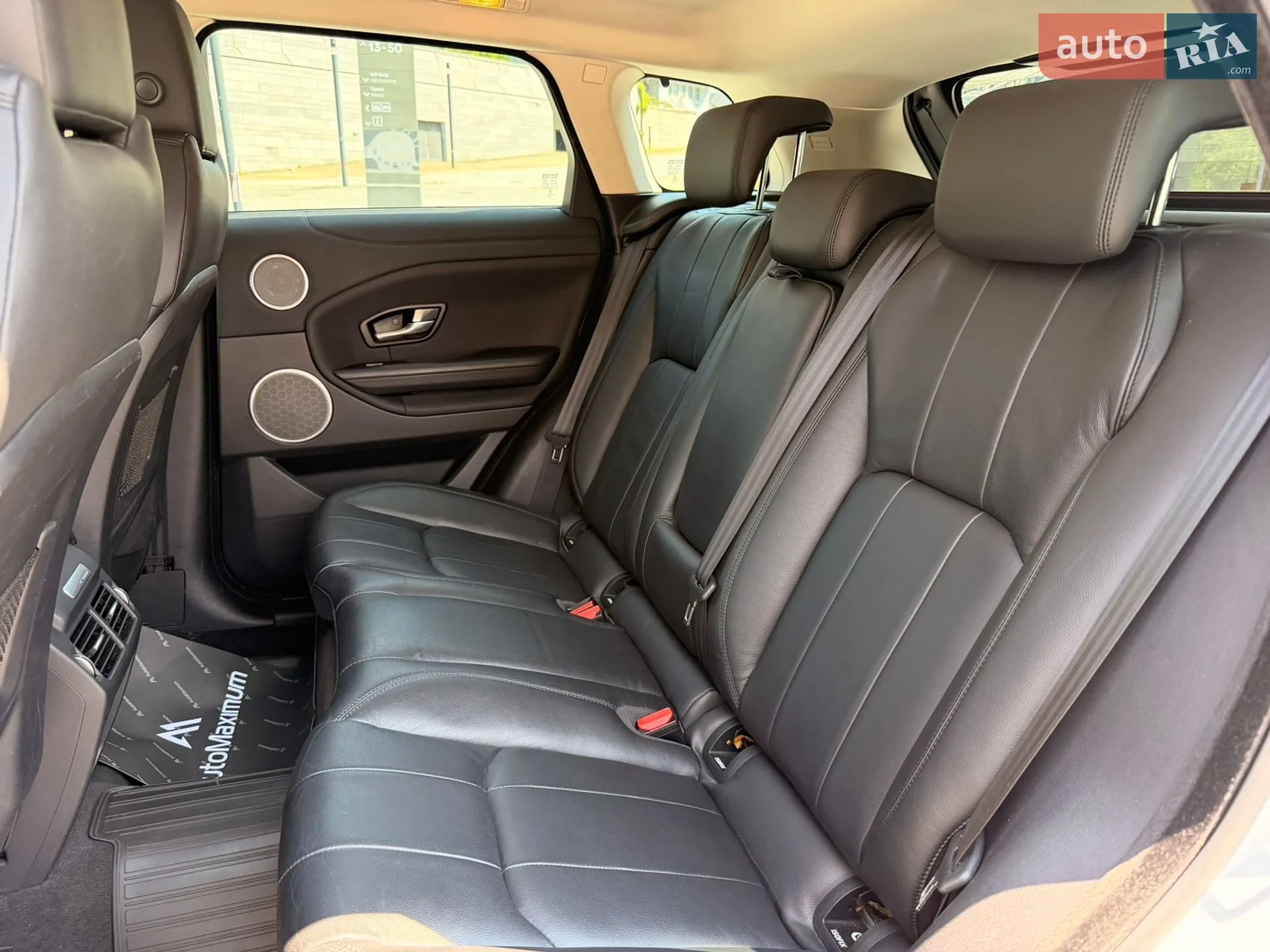 2015 Land Rover Range Rover Evoque - мініатюра 24