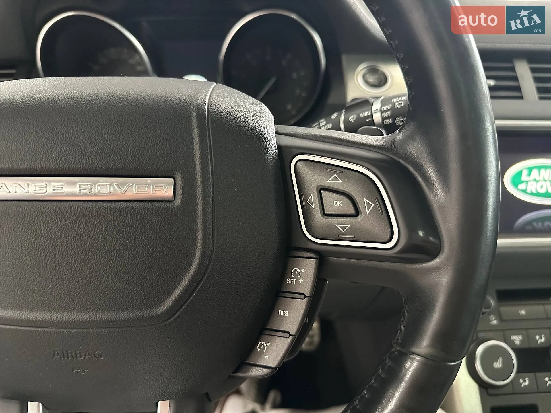 2015 Land Rover Range Rover Evoque - мініатюра 32