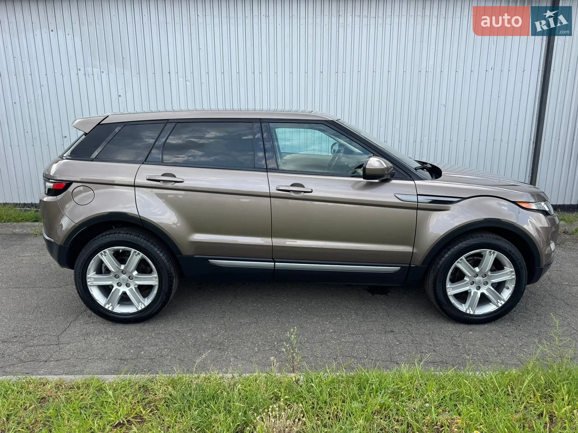 2015 Land Rover Range Rover Evoque - мініатюра 21