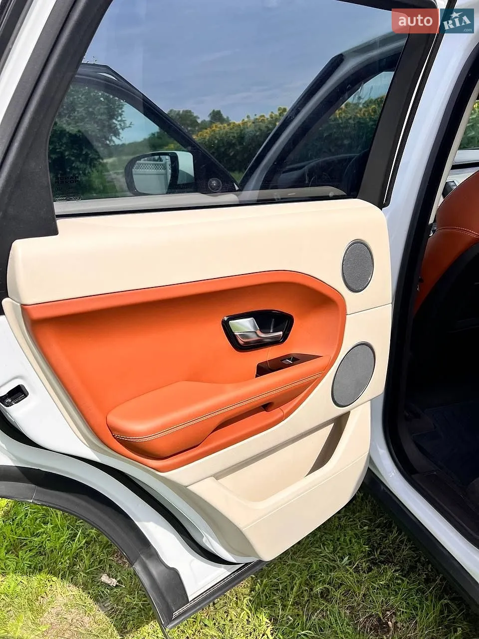 2011 Land Rover Range Rover Evoque - мініатюра 8