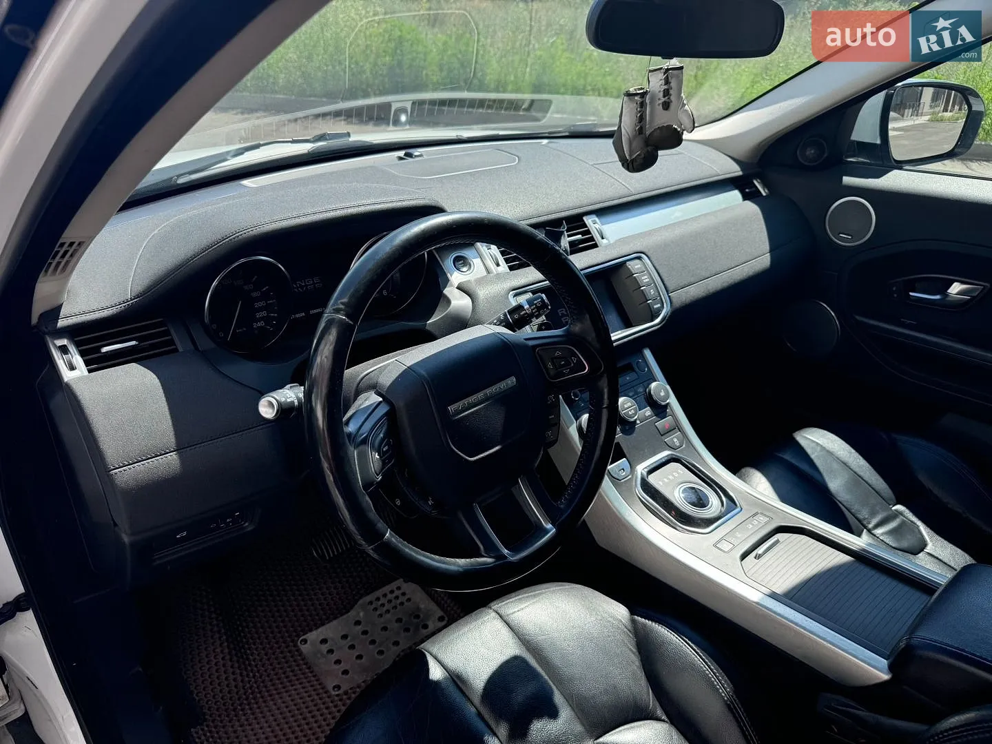 2013 Land Rover Range Rover Evoque - мініатюра 23