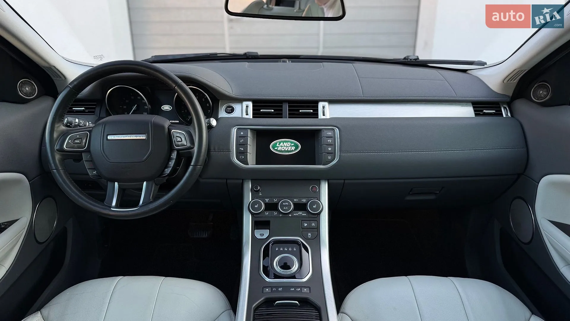 2017 Land Rover Range Rover Evoque - мініатюра 19