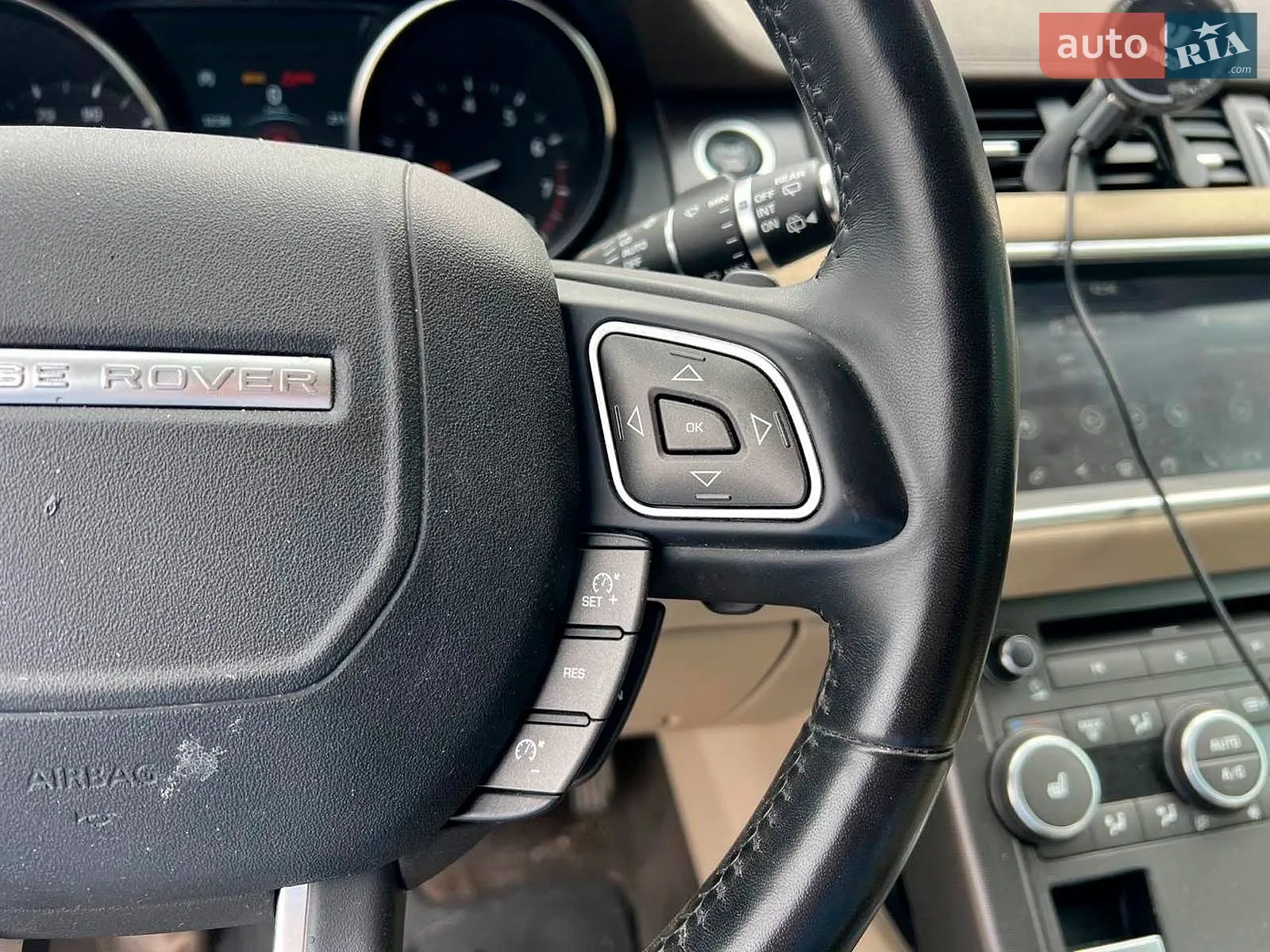 2018 Land Rover Range Rover Evoque - мініатюра 25