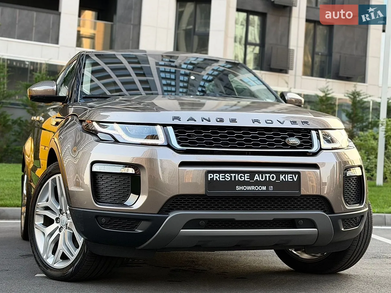 2023 Land Rover Range Rover - мініатюра 124