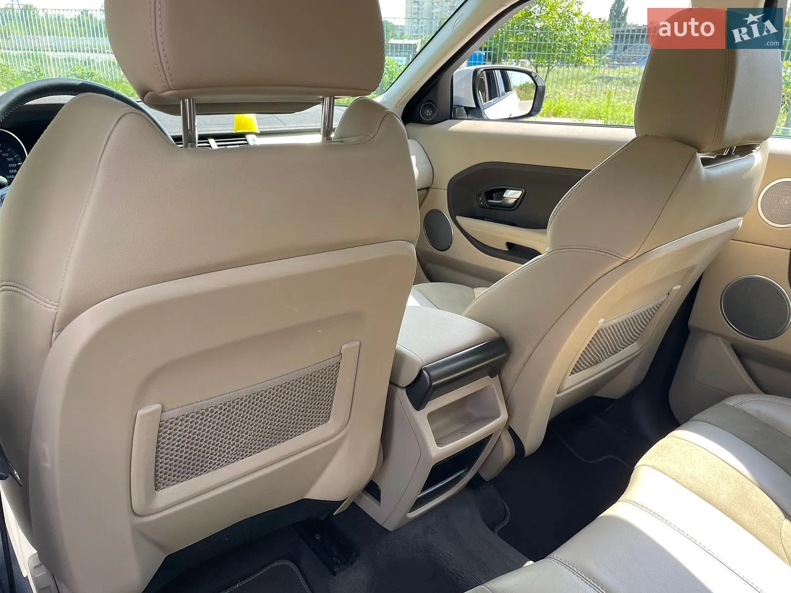 2012 Land Rover Range Rover Evoque - мініатюра 11