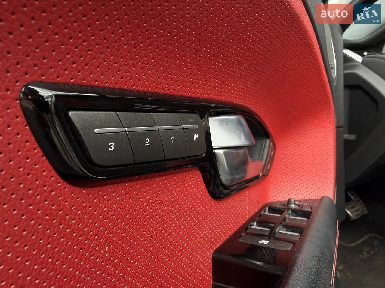 2012 Land Rover Range Rover Evoque - мініатюра 18