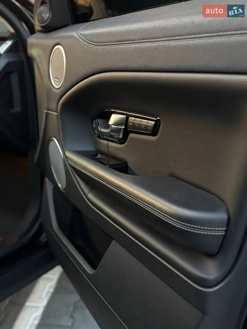 2015 Land Rover Range Rover Evoque - мініатюра 44