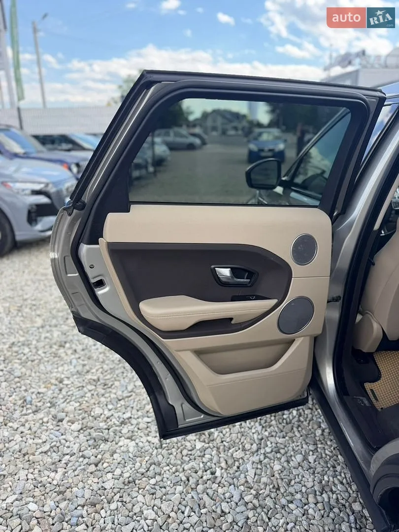 2014 Land Rover Range Rover Evoque - мініатюра 25
