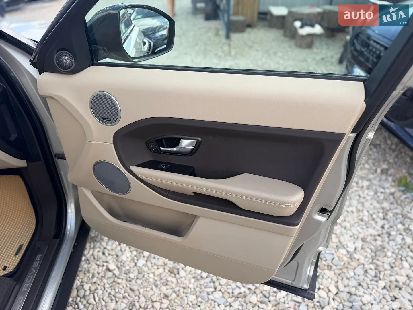 2014 Land Rover Range Rover Evoque - мініатюра 29