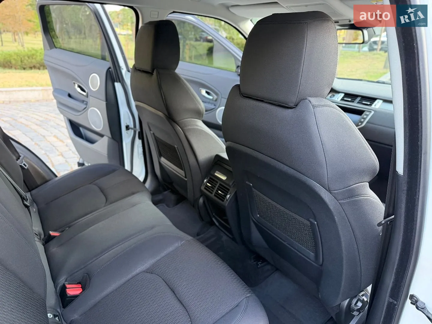 2018 Land Rover Range Rover Evoque - мініатюра 47