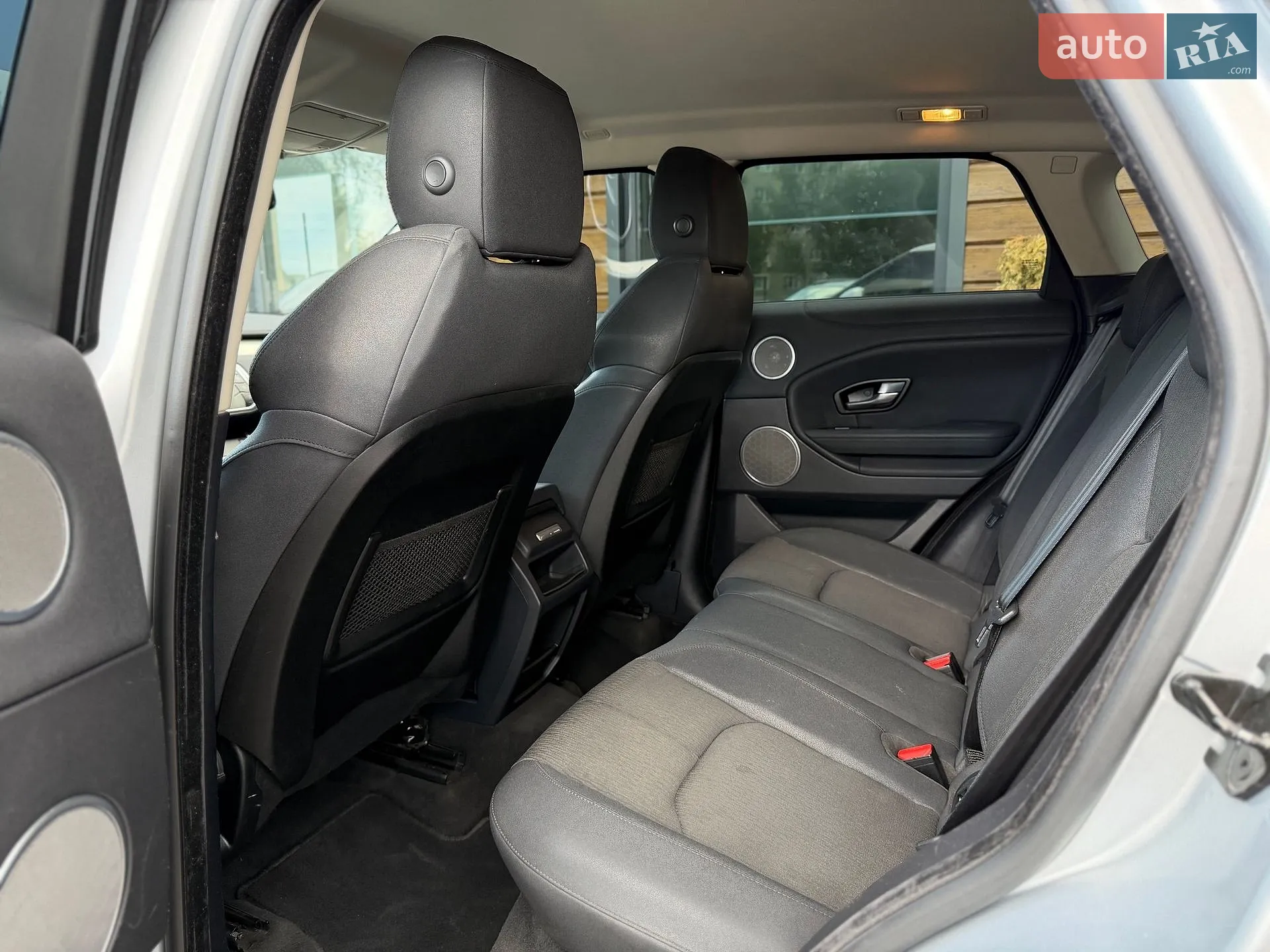 2015 Land Rover Range Rover Evoque - мініатюра 46