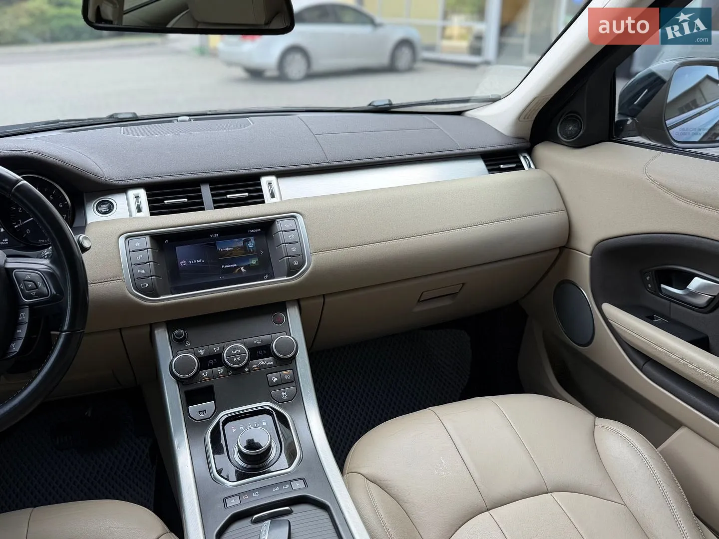 2017 Land Rover Range Rover Evoque - мініатюра 15