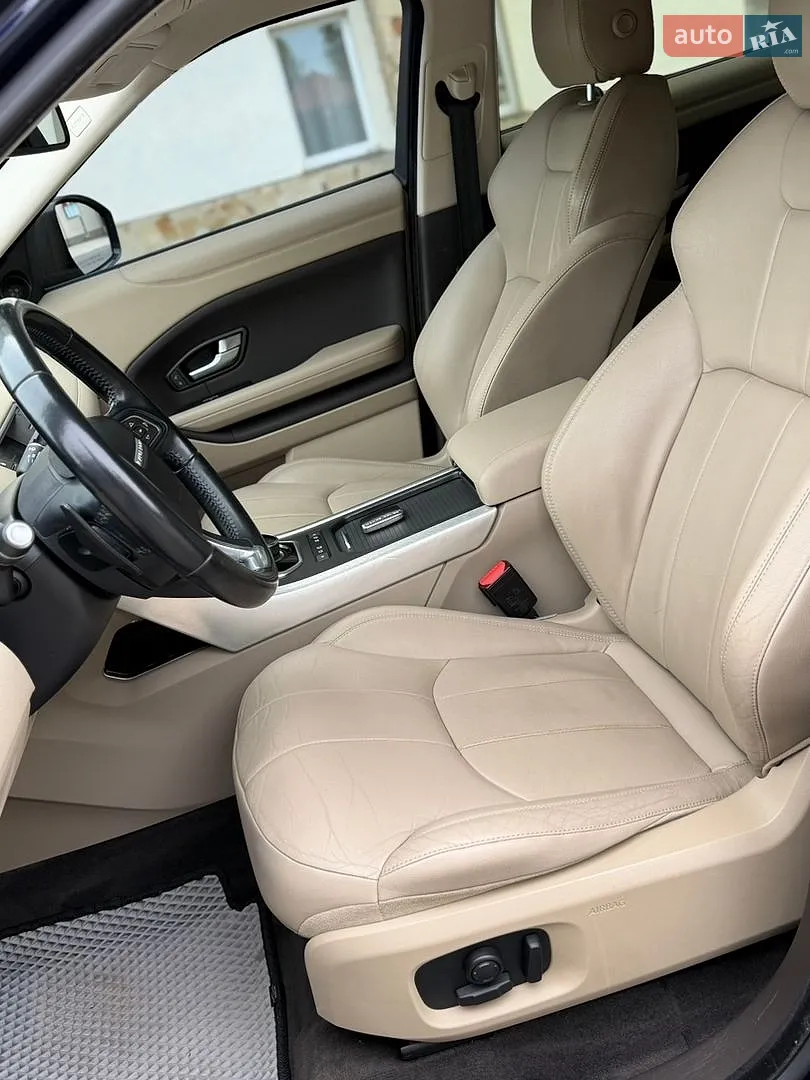 2017 Land Rover Range Rover Evoque - мініатюра 21