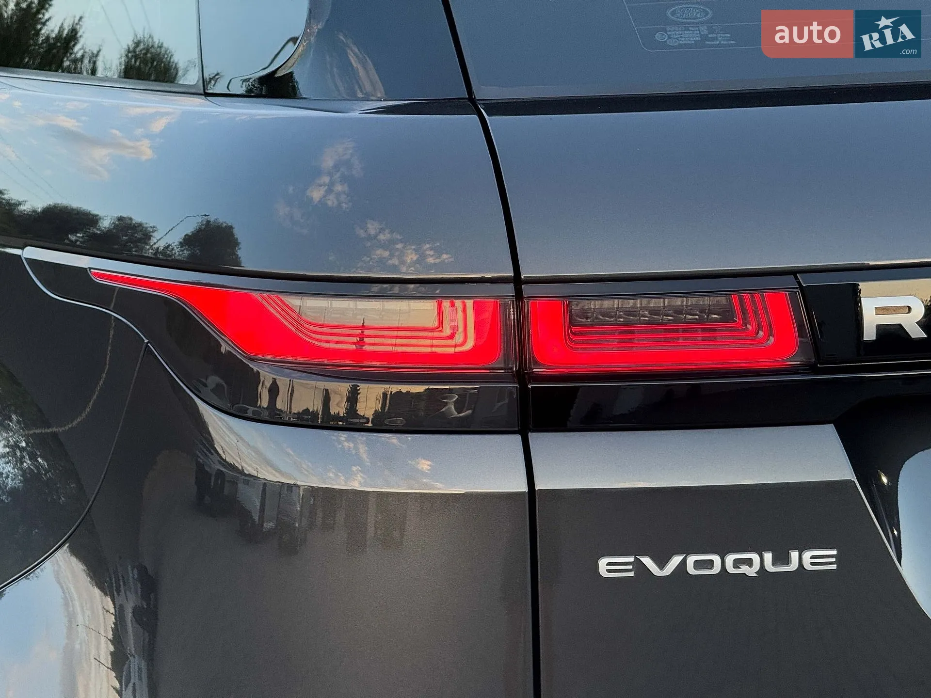 2021 Land Rover Range Rover Evoque - мініатюра 25