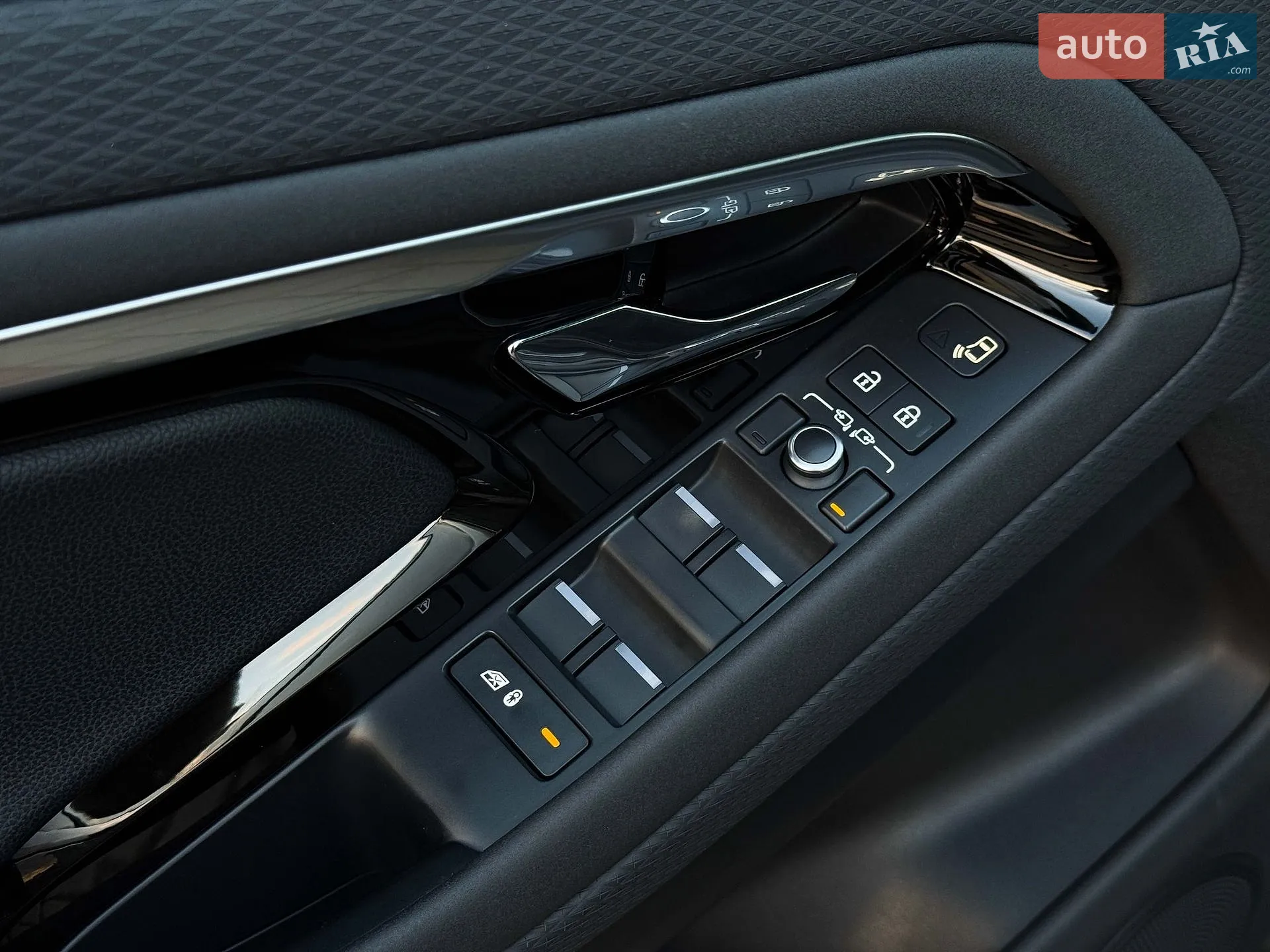 2021 Land Rover Range Rover Evoque - мініатюра 37