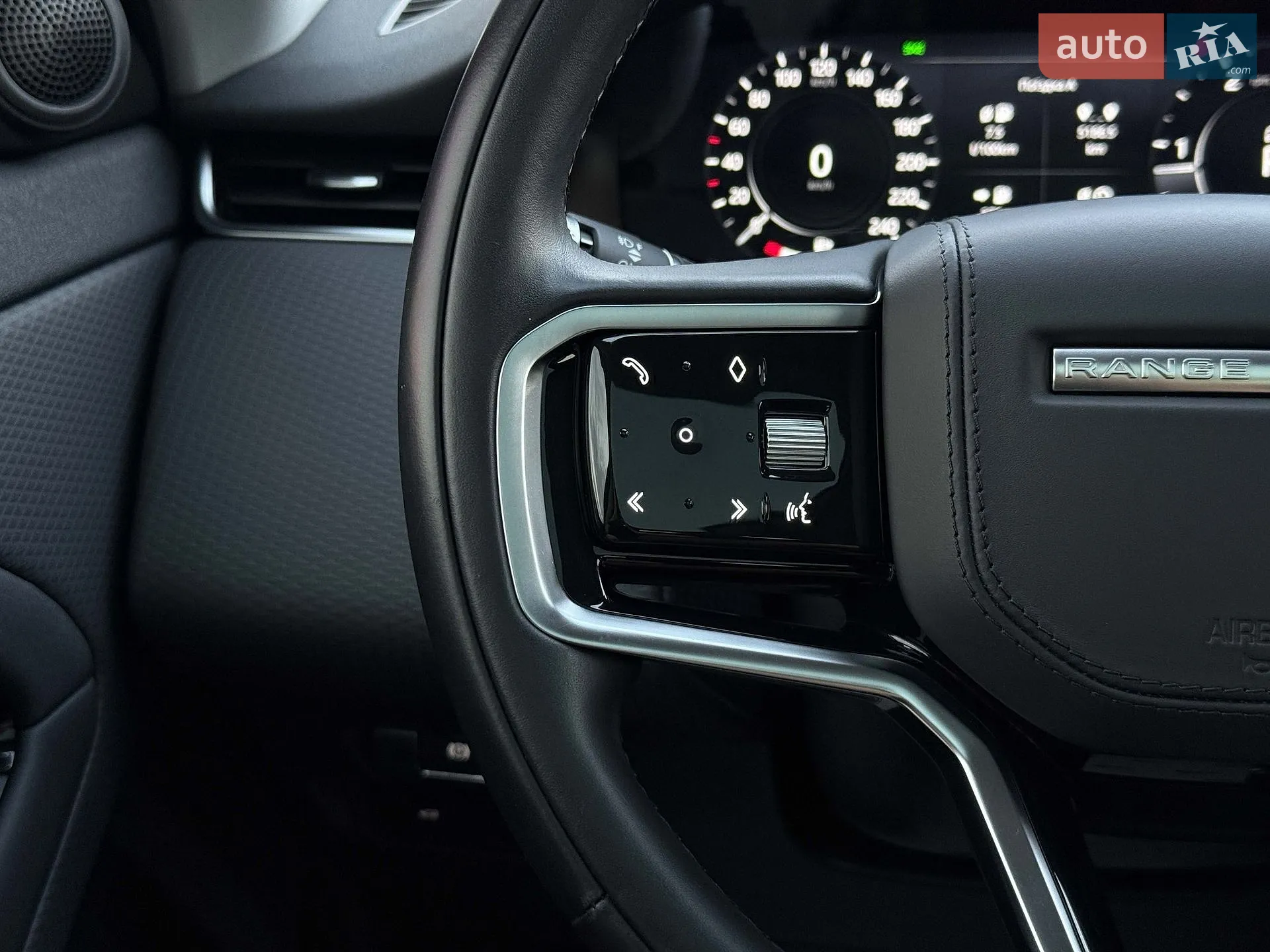 2021 Land Rover Range Rover Evoque - мініатюра 48