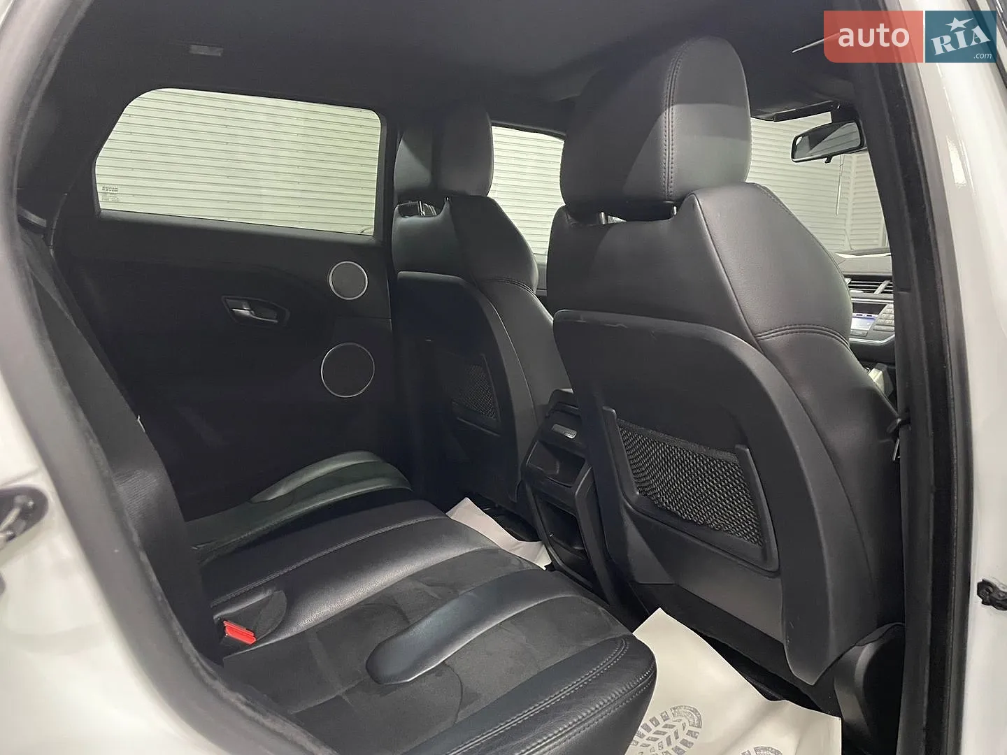 2014 Land Rover Range Rover Evoque - мініатюра 35