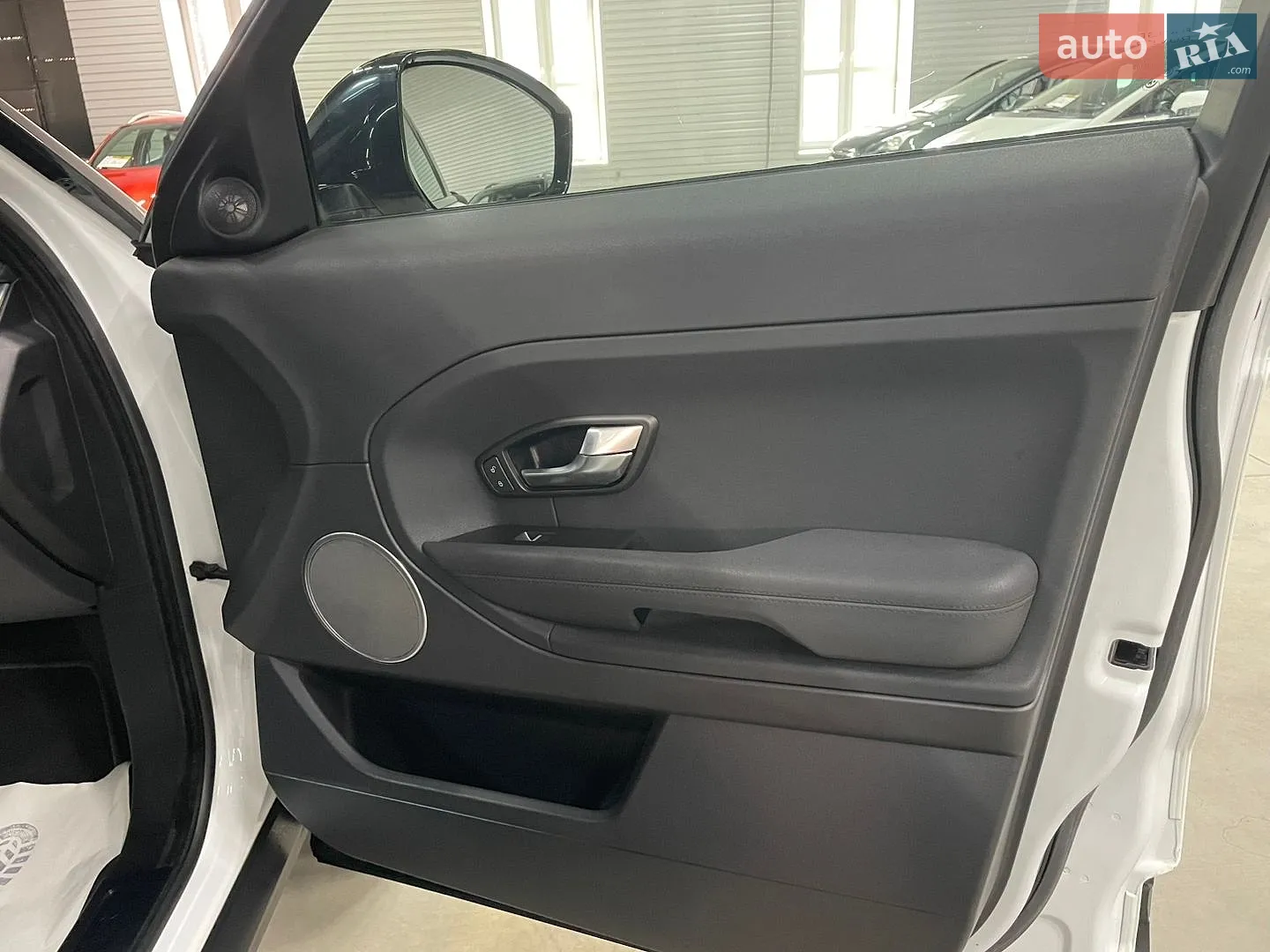 2014 Land Rover Range Rover Evoque - мініатюра 37