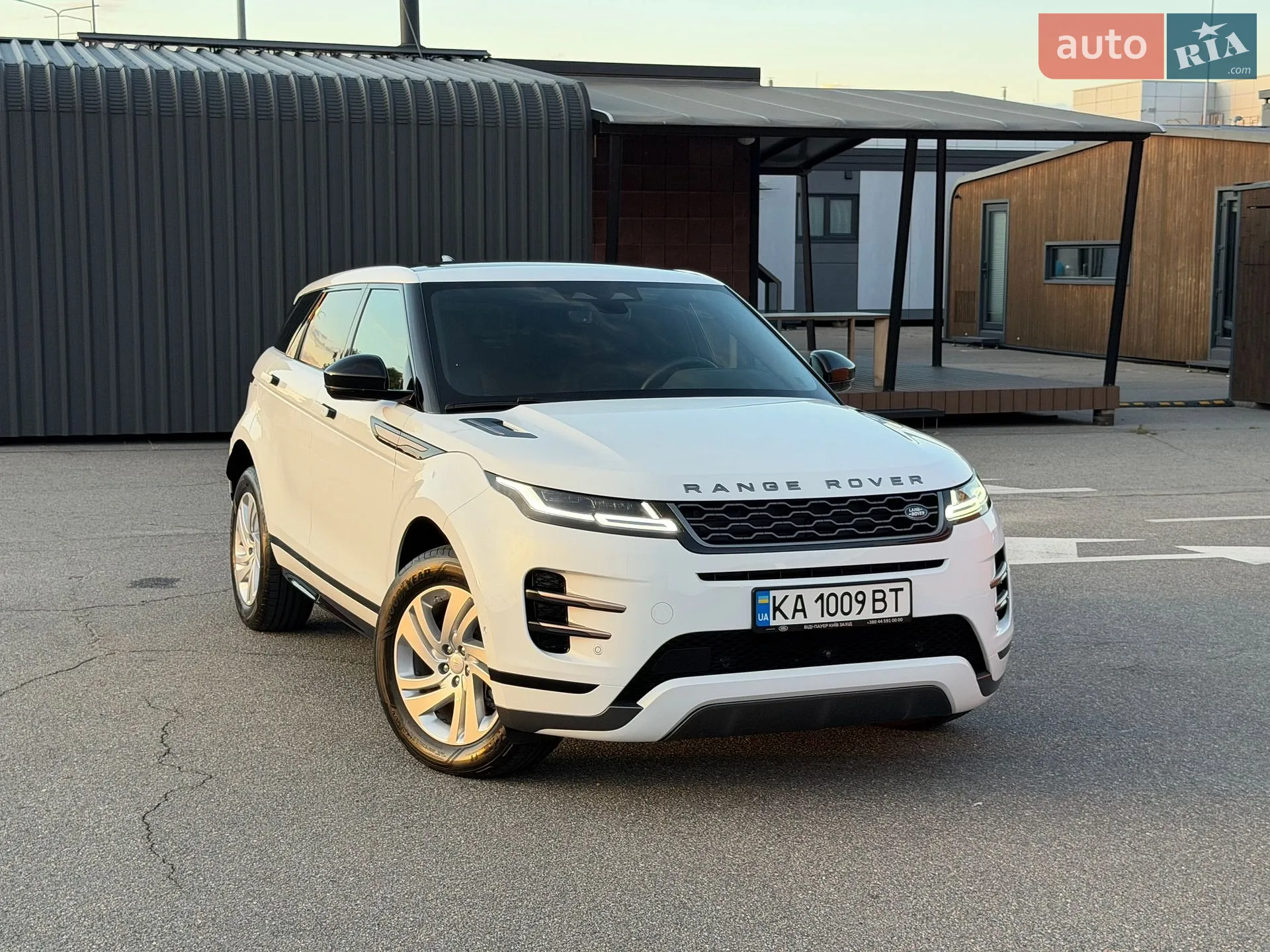 2021 Land Rover Range Rover Evoque - мініатюра 22