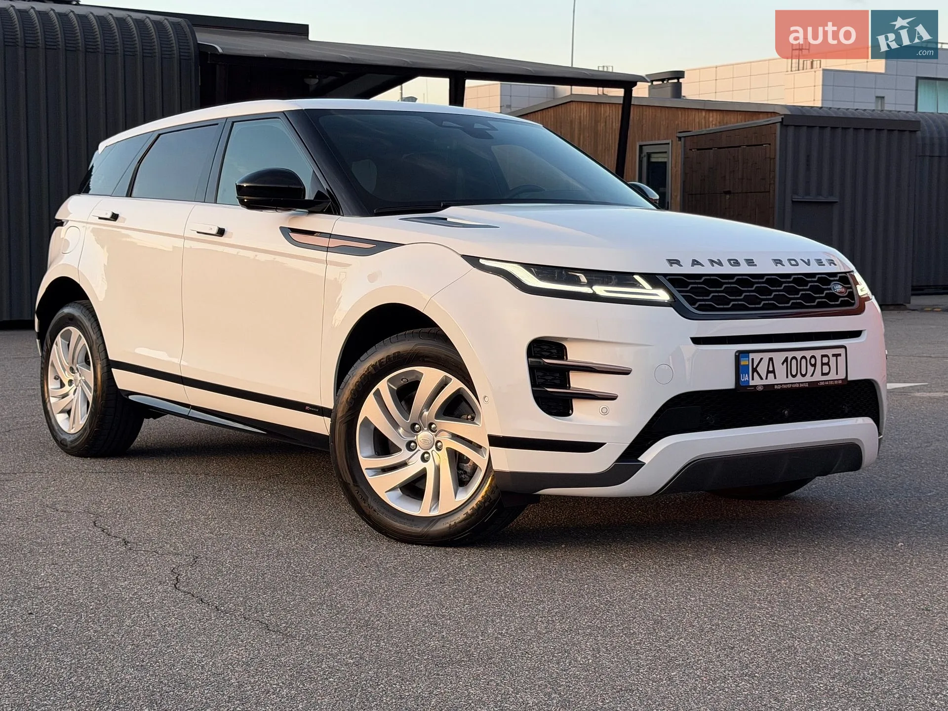2021 Land Rover Range Rover Evoque - мініатюра 26