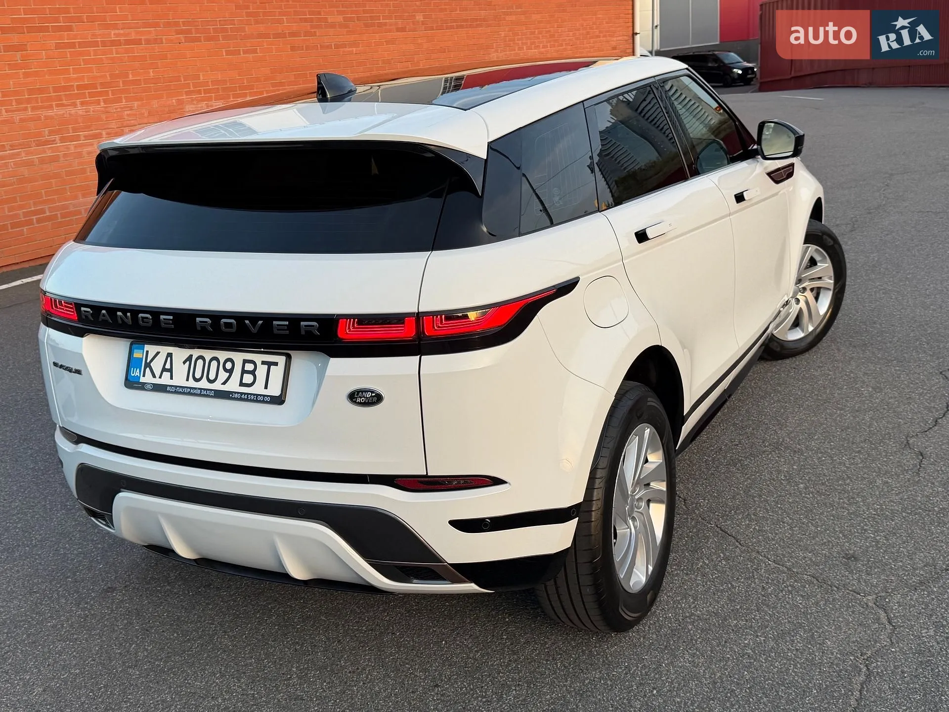 2021 Land Rover Range Rover Evoque - мініатюра 23