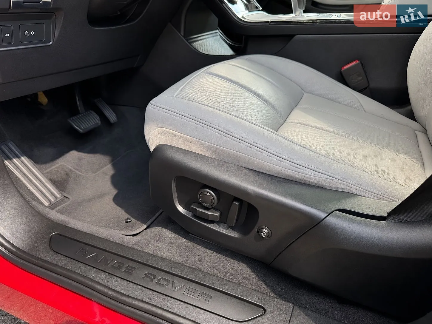 2020 Land Rover Range Rover Evoque - мініатюра 15