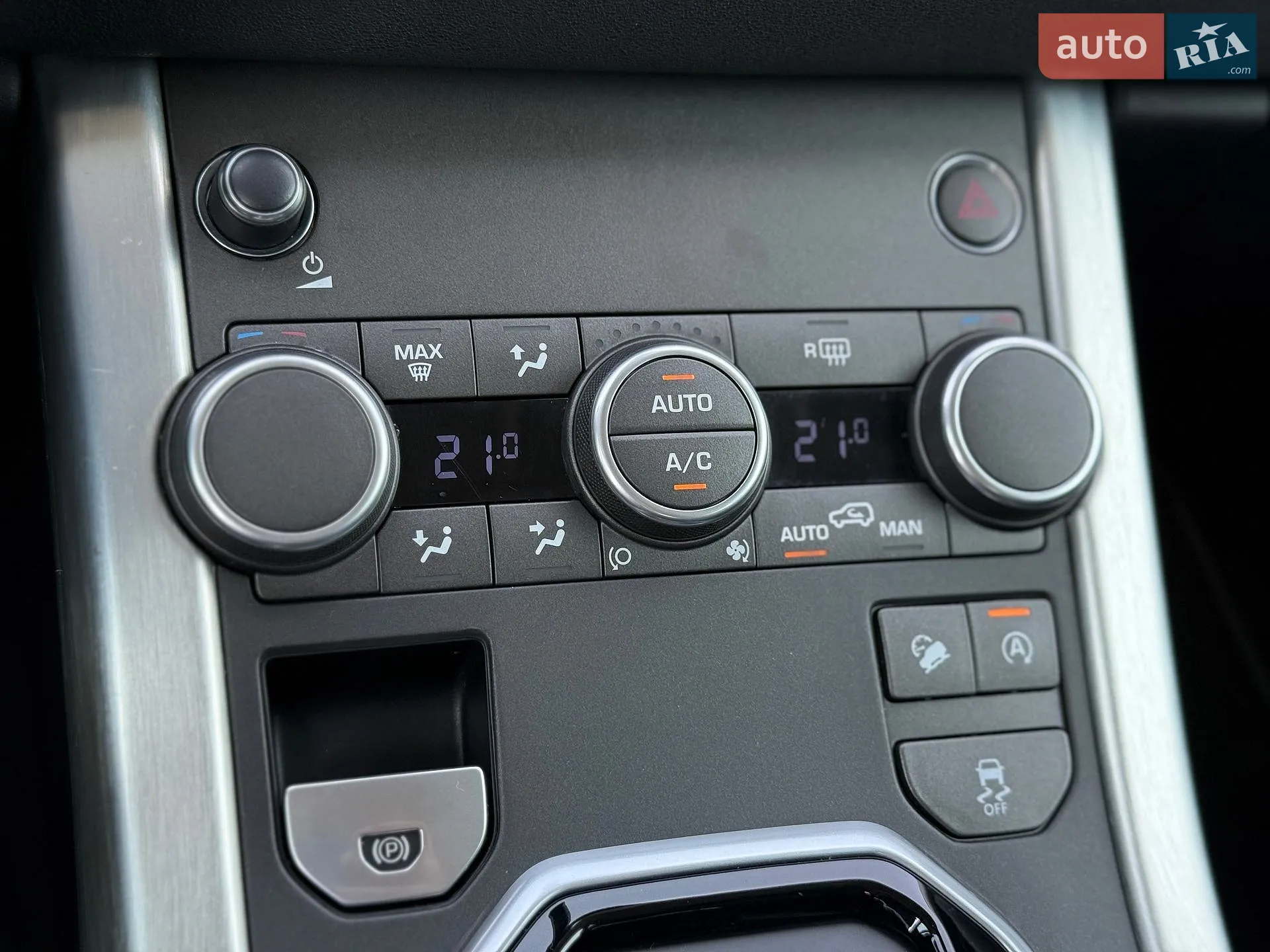 2017 Land Rover Range Rover Evoque - мініатюра 21