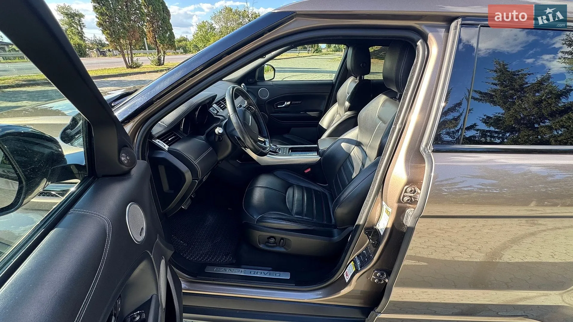 2015 Land Rover Range Rover Evoque - мініатюра 31