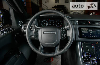 Позашляховик / Кросовер Land Rover Range Rover Sport 2018 в 