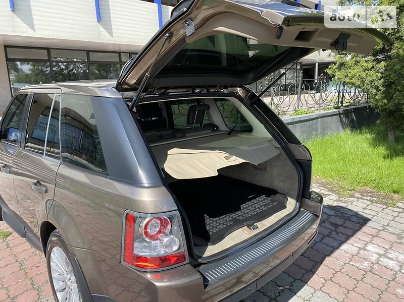 Позашляховик / Кросовер Land Rover Range Rover Sport 2010 в Києві